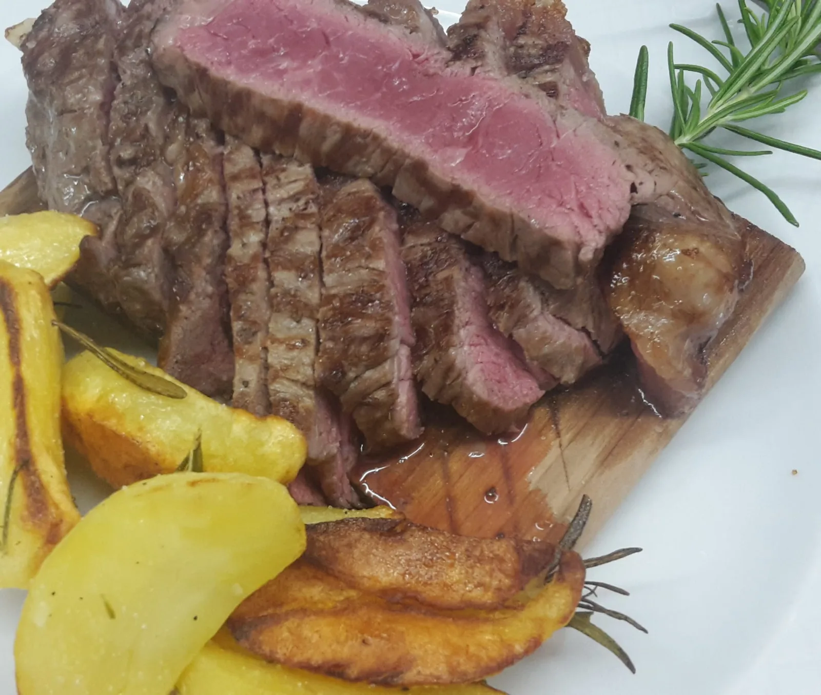 Rindersteak mit Kartoffeln