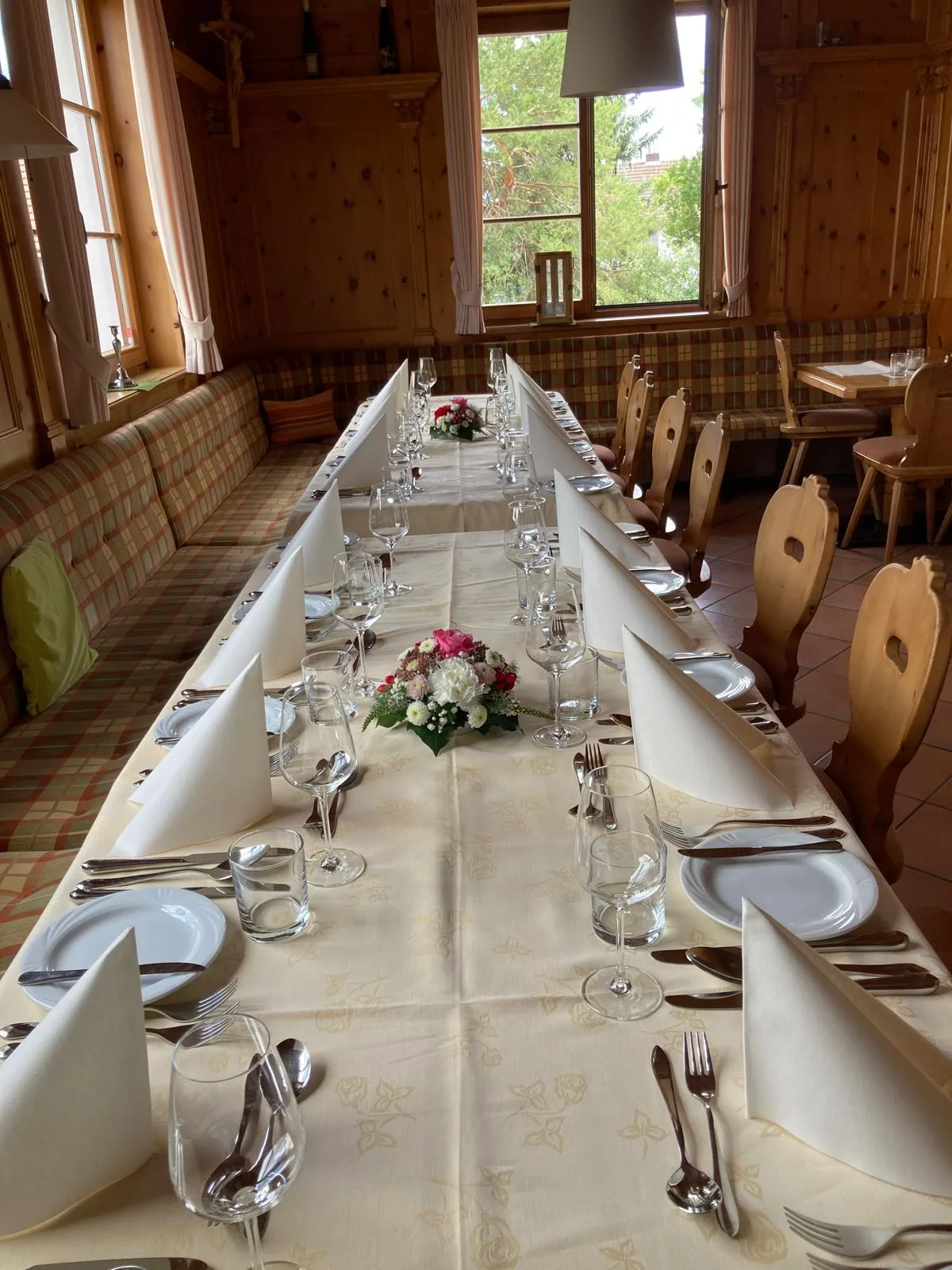 Festlich gedeckter Tisch